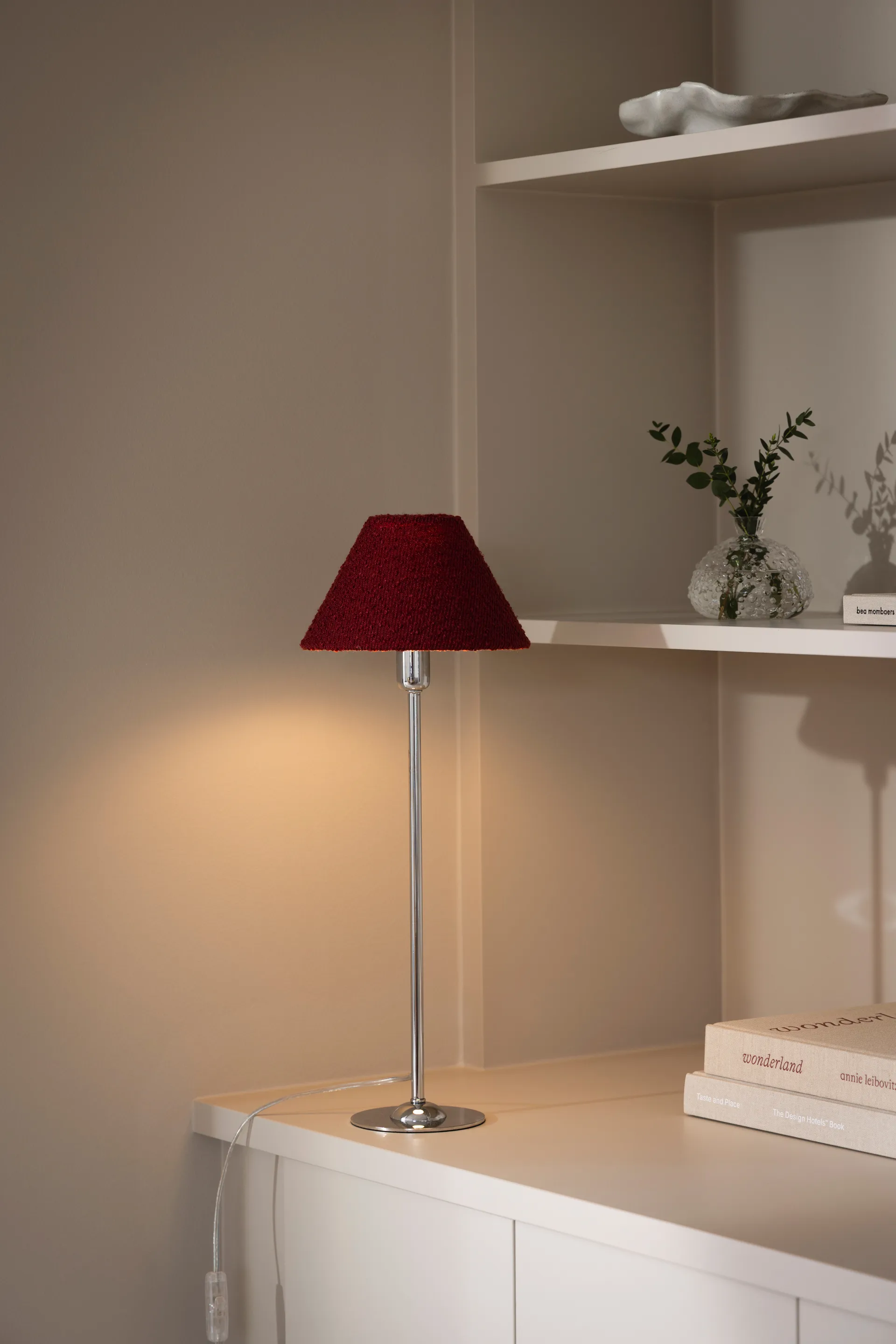 Iris 20 lampunvarjostin, Bouclé viininpunainen Globen Lighting