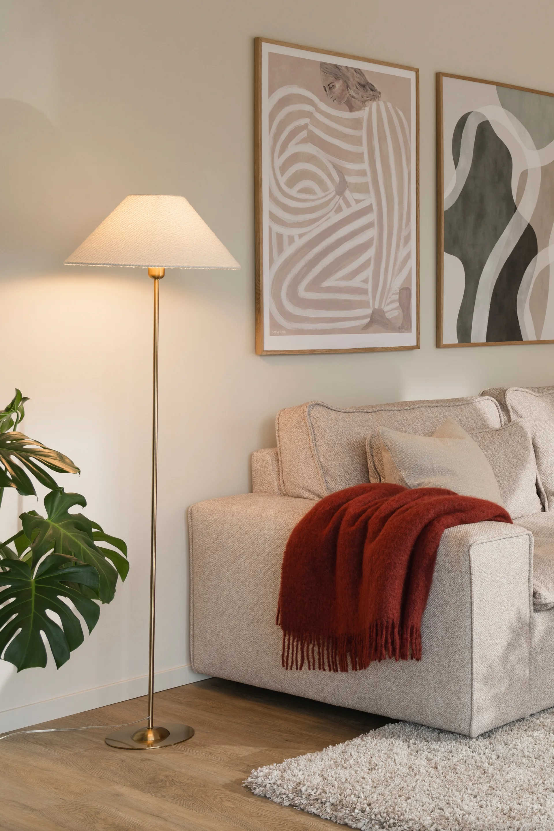 Iris 45 lampunvarjostin, Bouclé valkoinen Globen Lighting