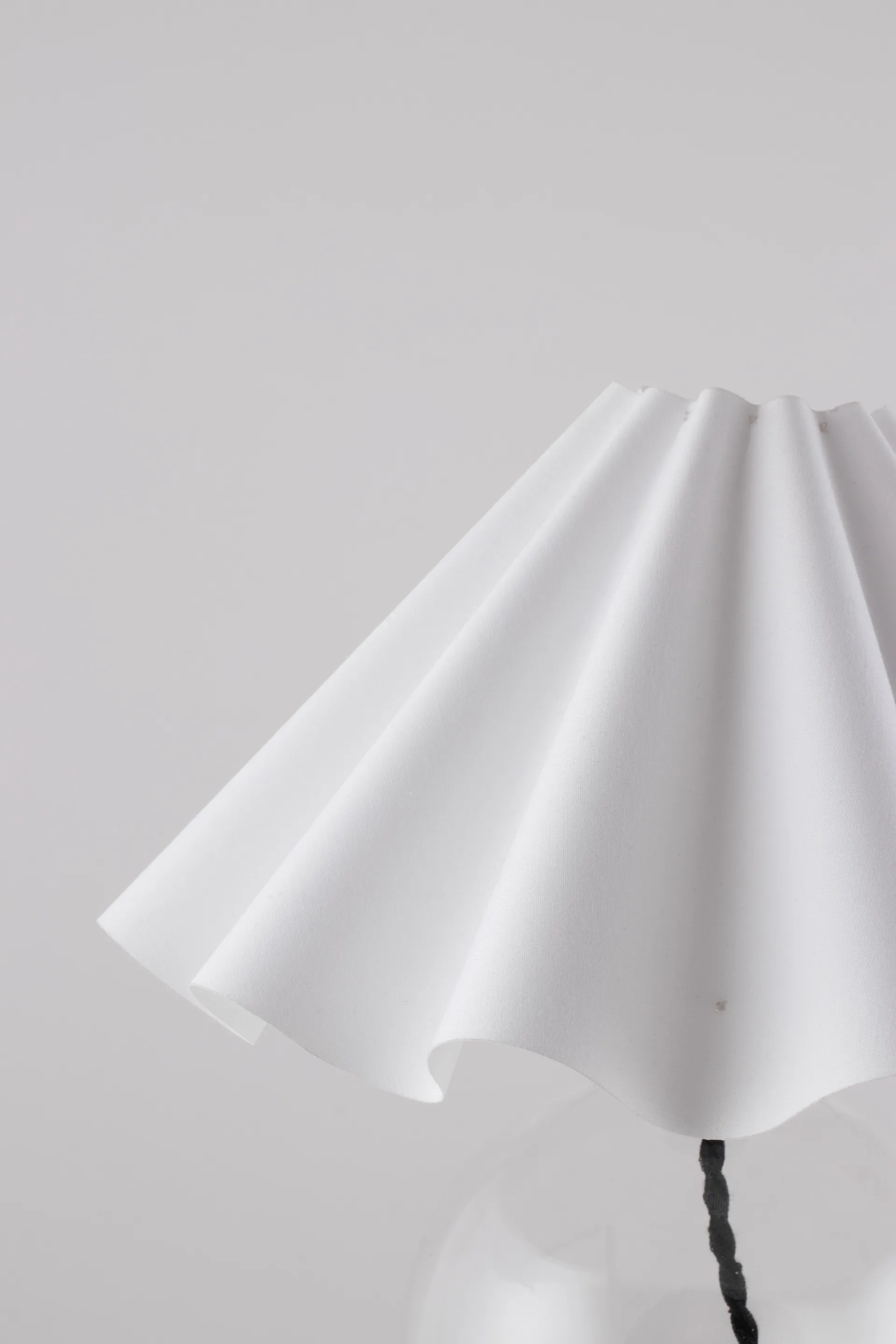 Judith pöytävalaisin Ø 30 cm, Kirkas-valkoinen Globen Lighting