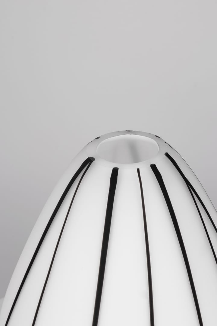 Lewis pöytävalaisin Ø 20 cm - Valkoinen-musta - Globen Lighting