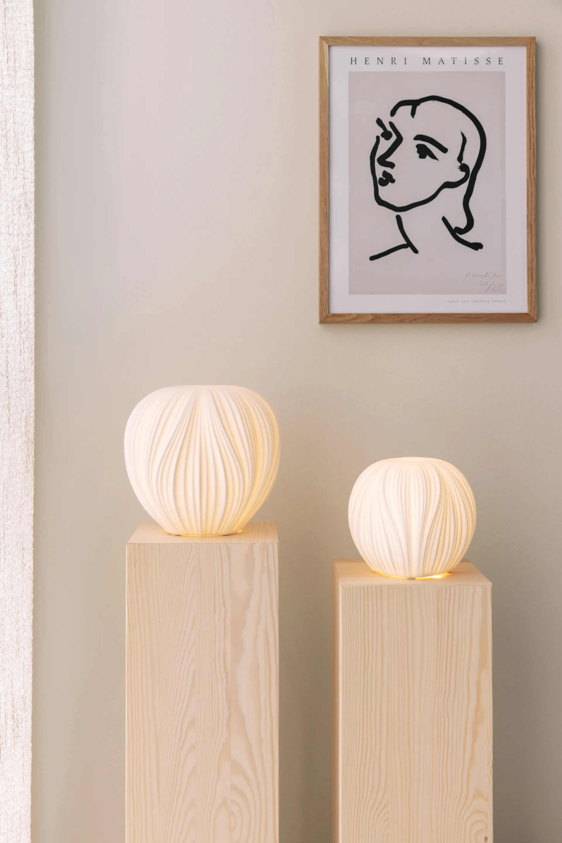 Milo pöytävalaisin, Valkoinen, 21 cm Globen Lighting