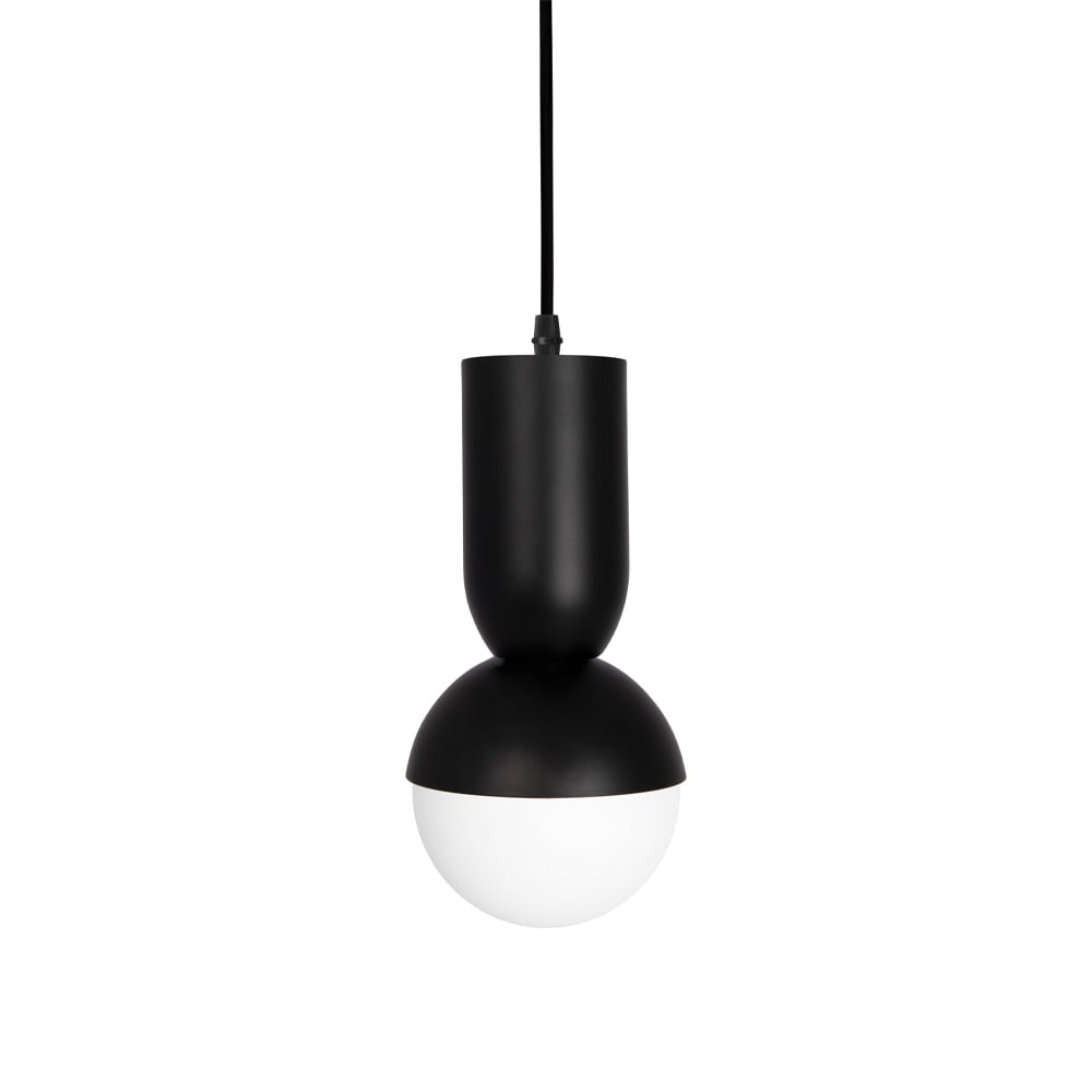 Globen Lighting Nero Mini -riippuvalaisin Musta | Skandinaavinen Sisustus | Kattovalaisimet & Riippuvalaisimet | Musta