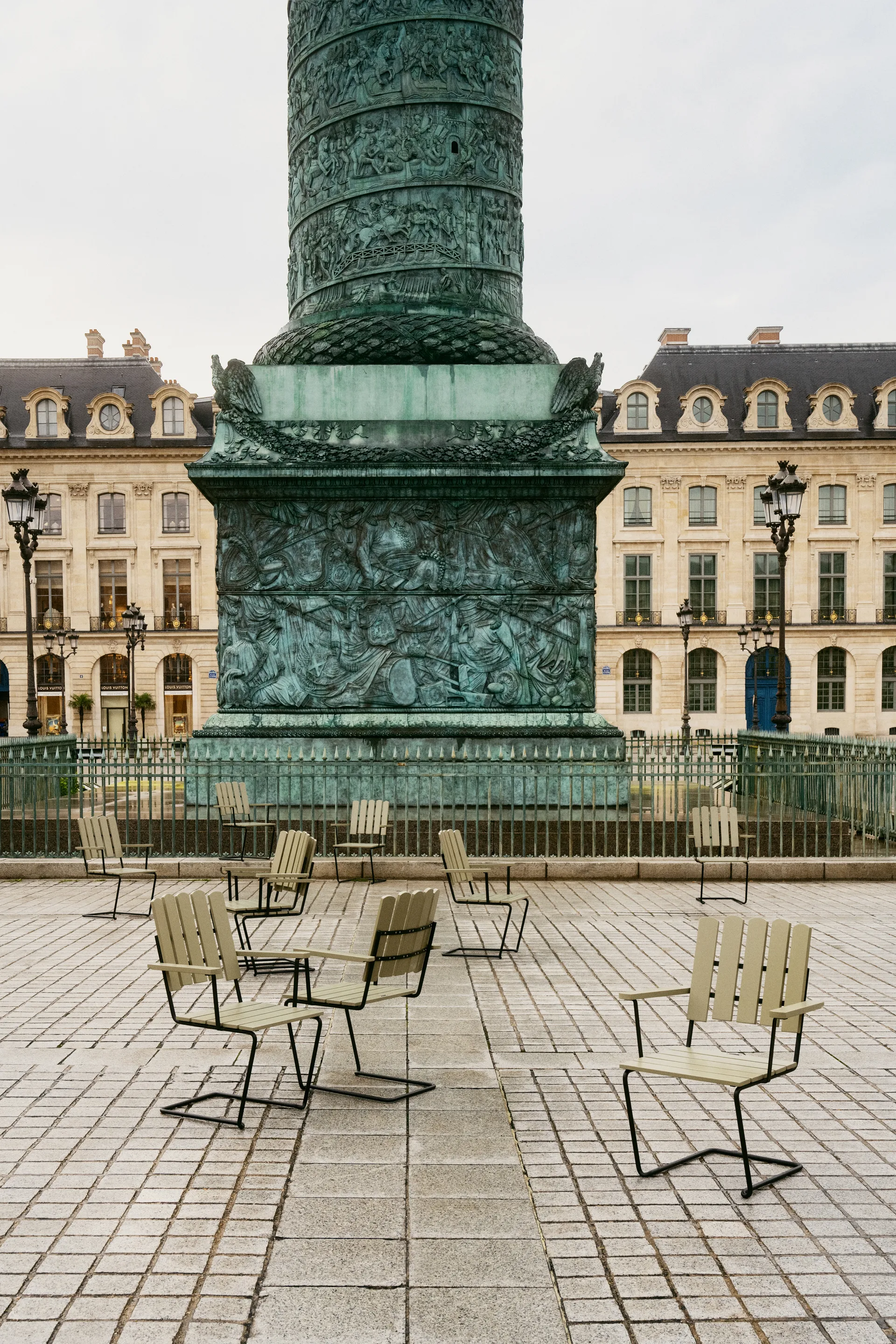 A2 nojatuoli, Vaaleanvihreä tammi-musta Grythyttan Stålmöbler