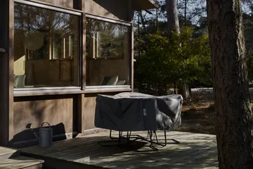 Grythyttan kalustesuoja - 9A ruokapöytä 100/120 cm + tuolit - Grythyttan Stålmöbler