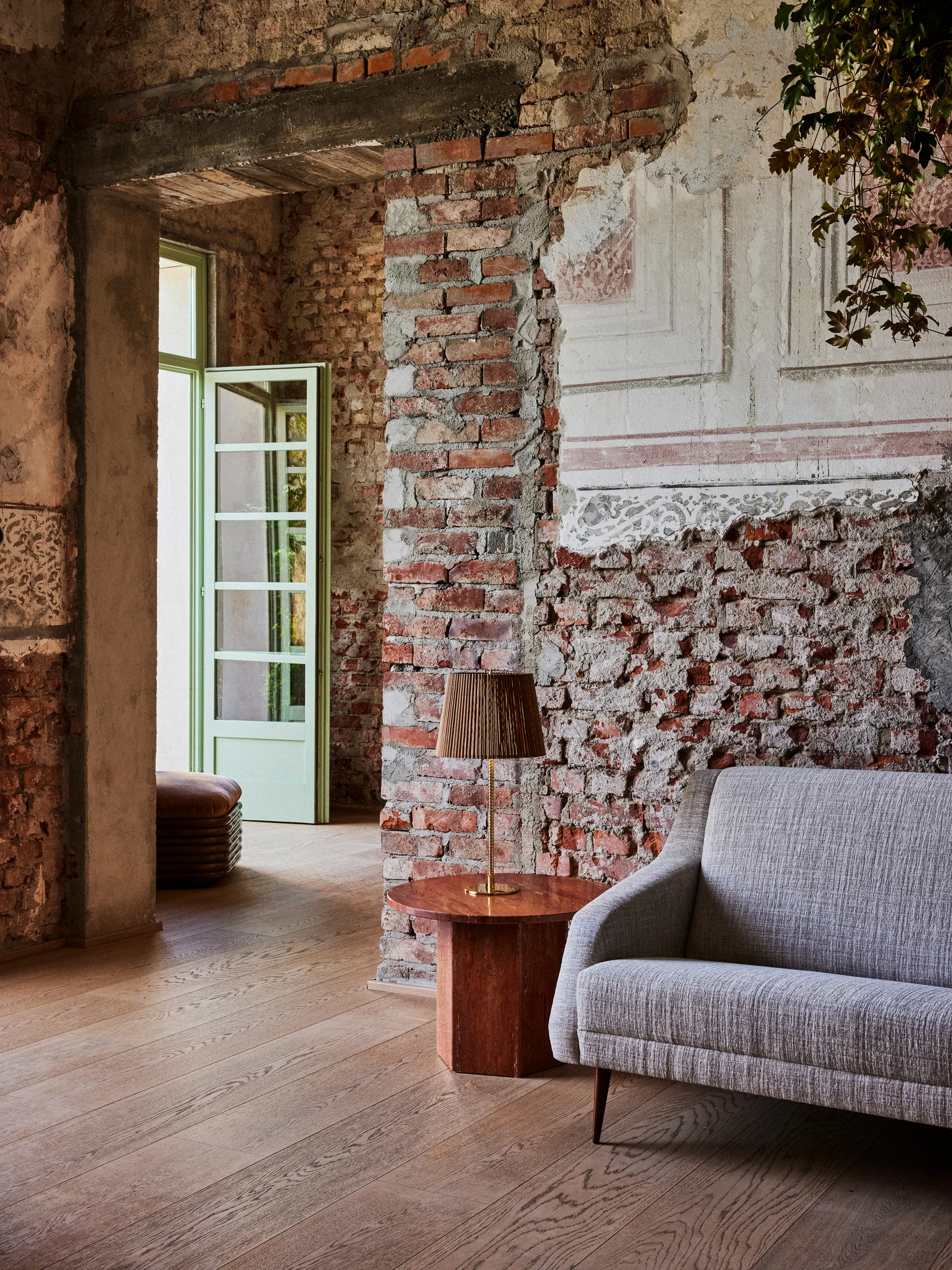 9205 pöytävalaisin, Bambu-messinki GUBI