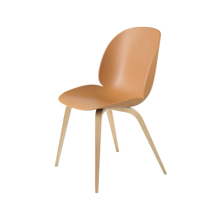 Beetle tuoli - Amber brown, mattalakattu tammirunko - GUBI