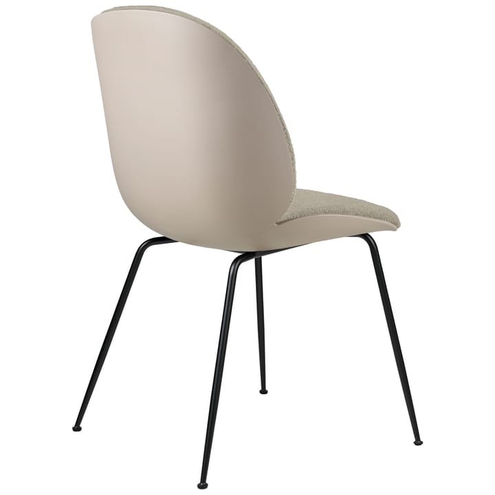 Beetle tuoli mustat jalat - New Beige-Light Bouclé 008 - Gubi