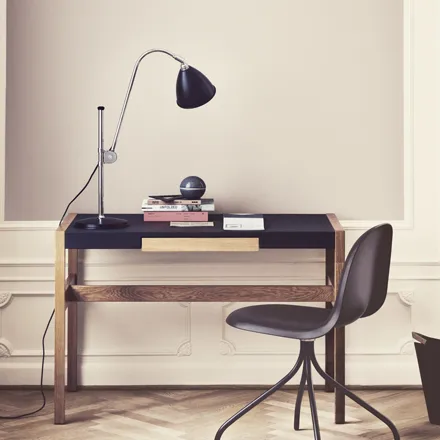 Bestlite BL1 pöytävalaisin, musta-kromi GUBI