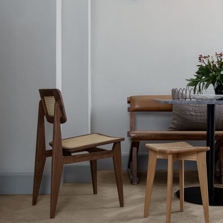 C-Chair tuoli - American walnut, rottinki - GUBI