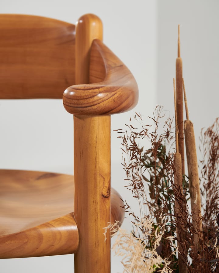 Daumiller käsinojallinen tuoli - Golden pine - GUBI