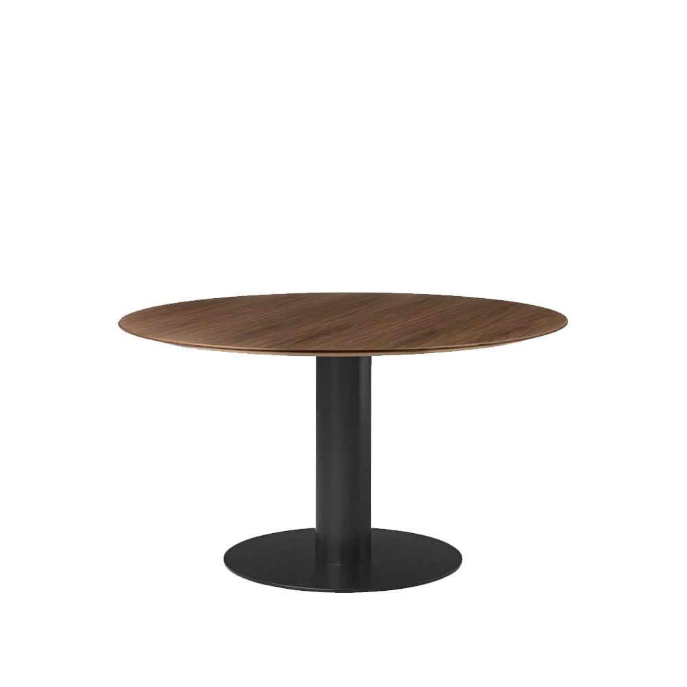 Gubi 2.0 -ruokapöytä American walnut, ø 130, musta runko