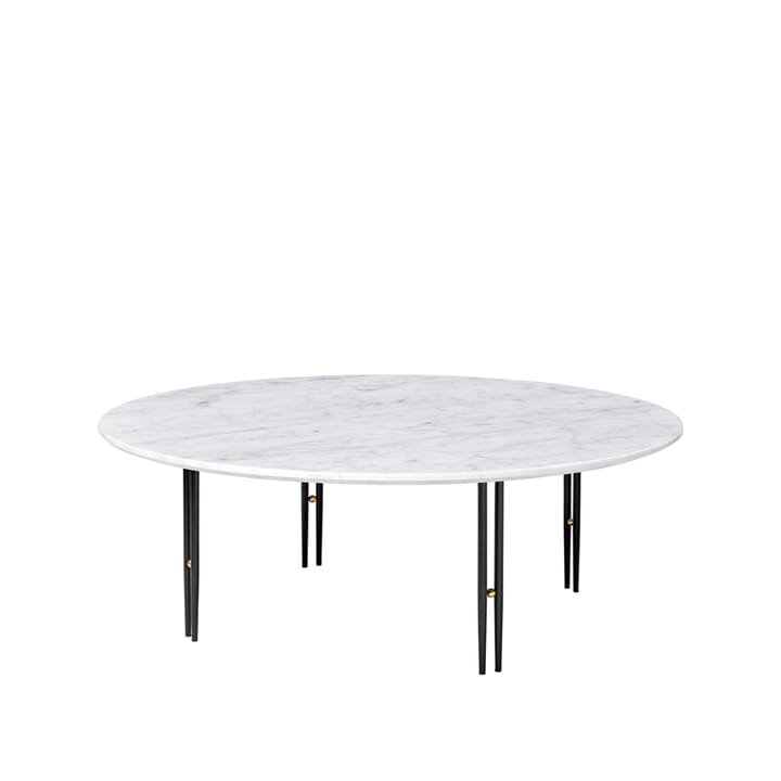 IOI sohvapöytä - White carrara marble, ø 110, musta runko - GUBI