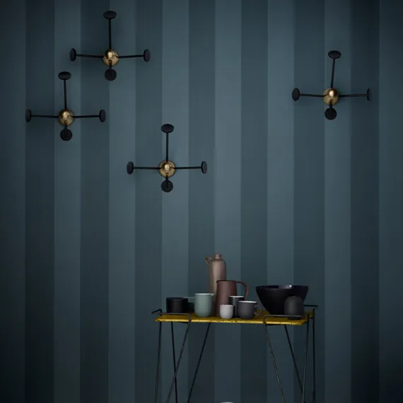 Matégot vaateripustin, musta-messinki GUBI