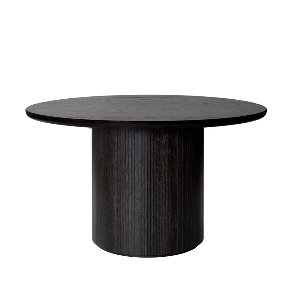 GUBI Moon ruokapöytä pyöreä Oak brown/black stained, 150 cm