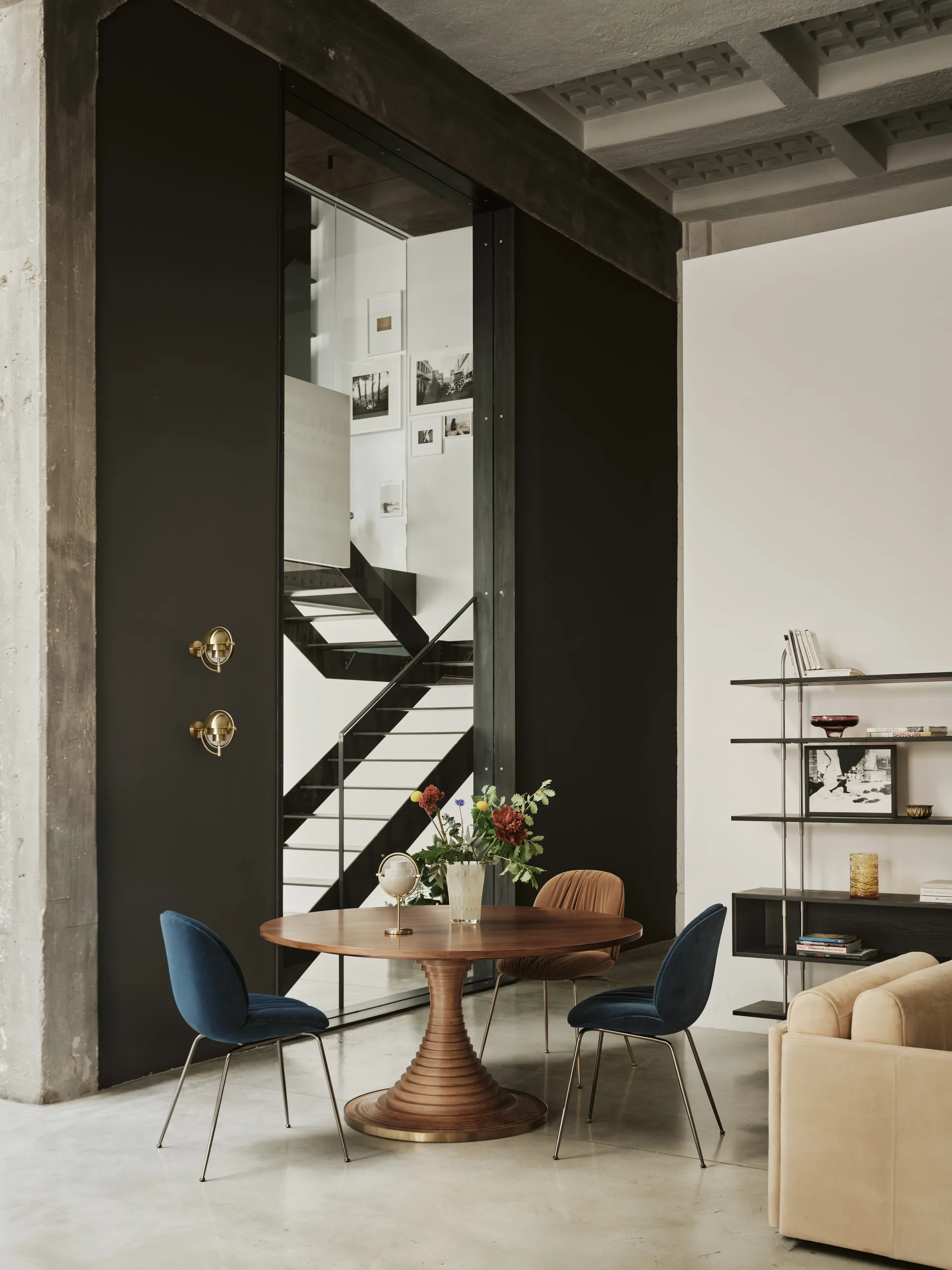 Multi-Lite seinälamppu, Messinki GUBI