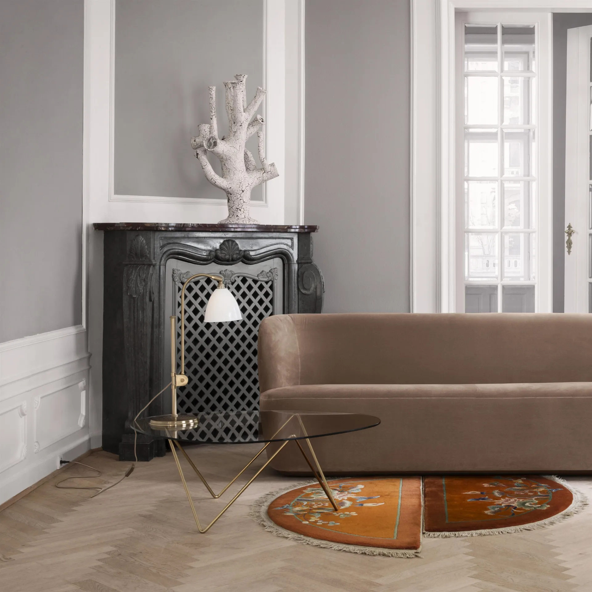 Pedrera sohvapöytä, messinkijalat GUBI