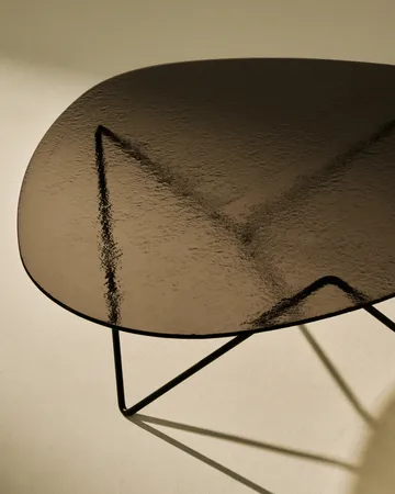 Pedrera sohvapöytä - Musta puolimatta rakenne-lasi pronssi - GUBI