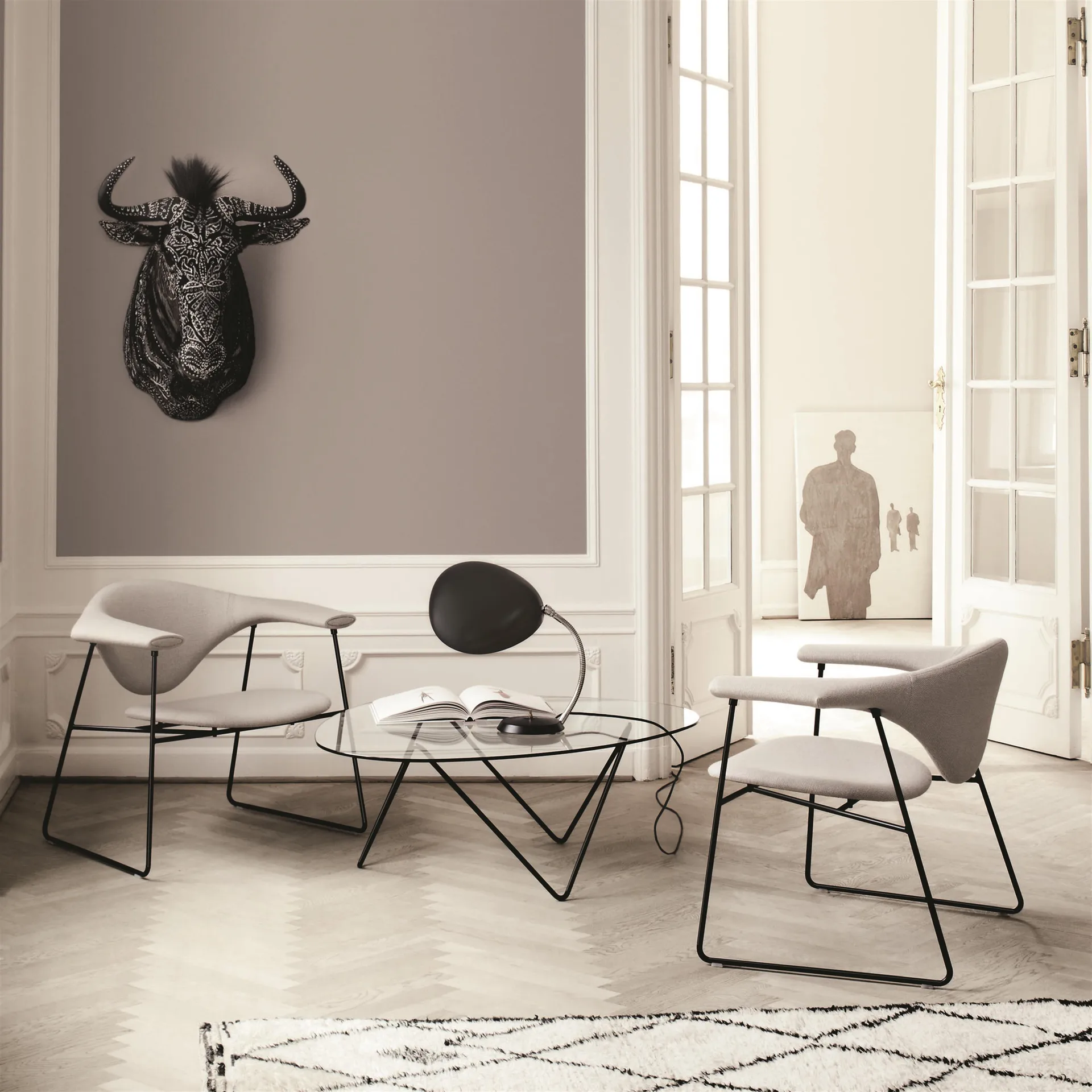 Pedrera sohvapöytä, mustat jalat GUBI