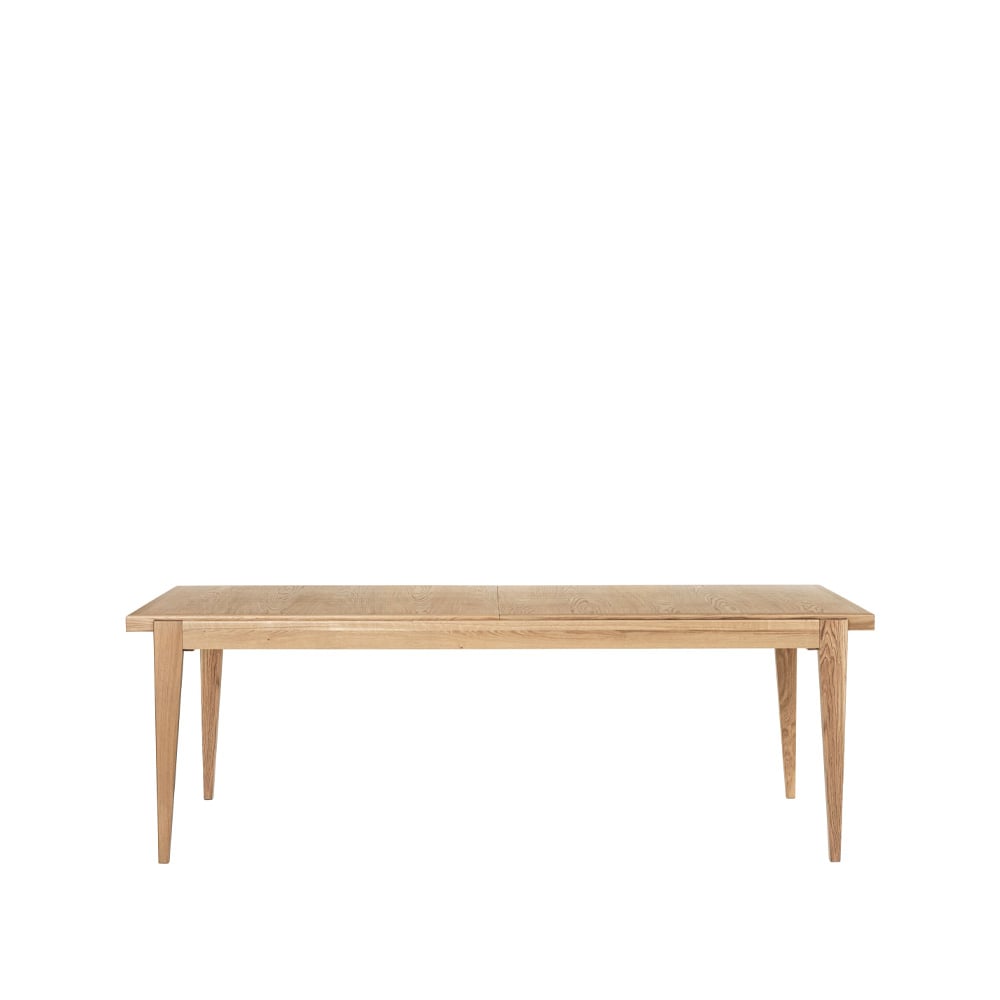 GUBI S-table ruokapöytä Oak matt lacqured, extendable
