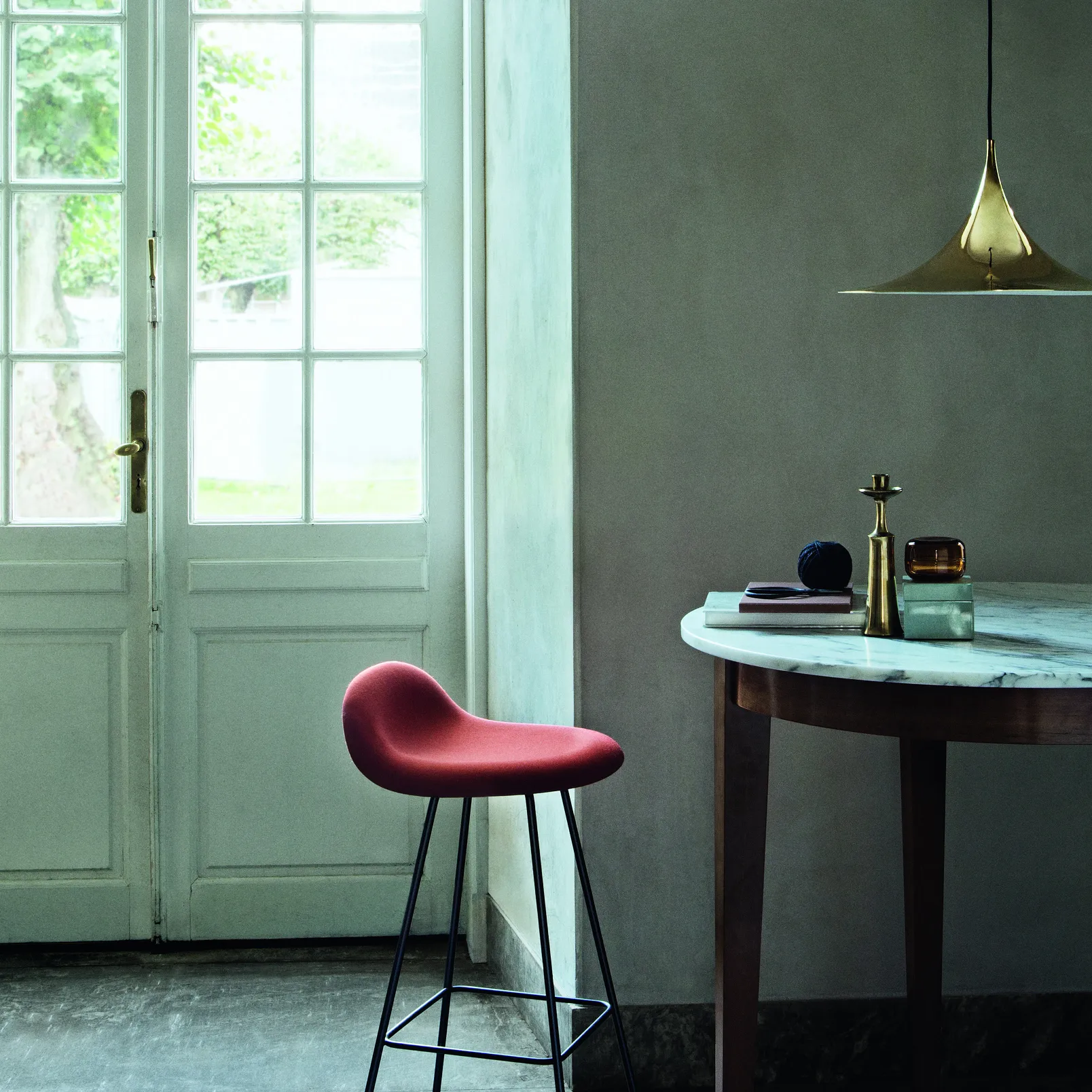 Semi valaisin Ø 30 cm, Polished brass GUBI