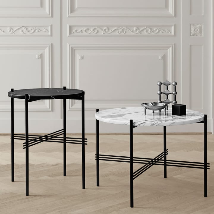 TS Round -sohvapöytä, Brown emperador marble, ø 55, messinkirunko GUBI