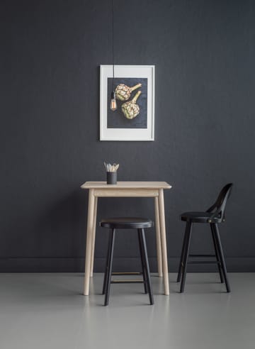 Colibri baarituoli 63 cm - Tammi musta petsi-musta tyyny - Hans K
