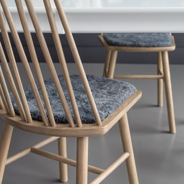 ZigZag tyyny tuoli - Lampaannahka grafiitti - Hans K