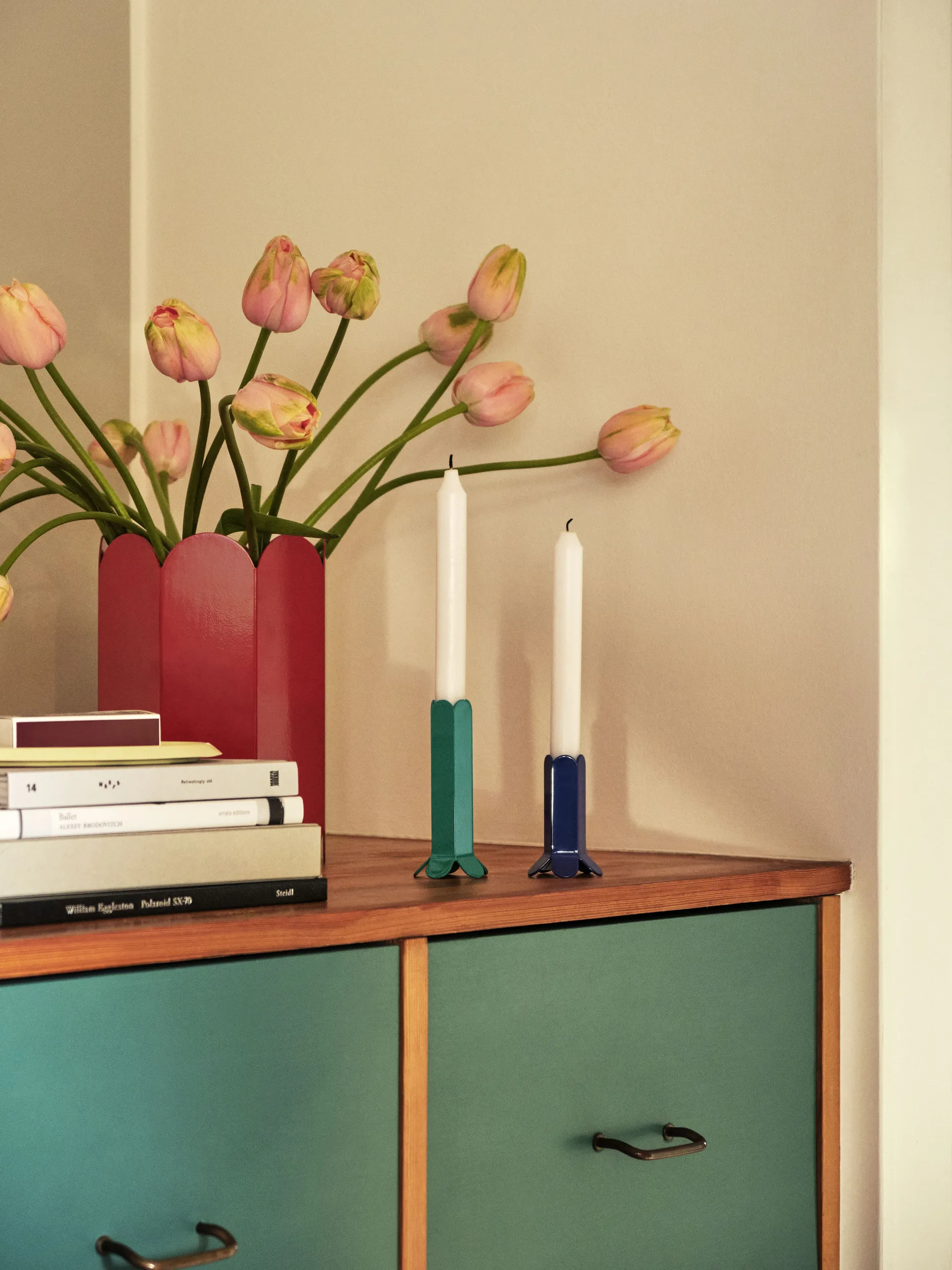 Arcs kynttilänjalka 9 cm, Dark blue HAY