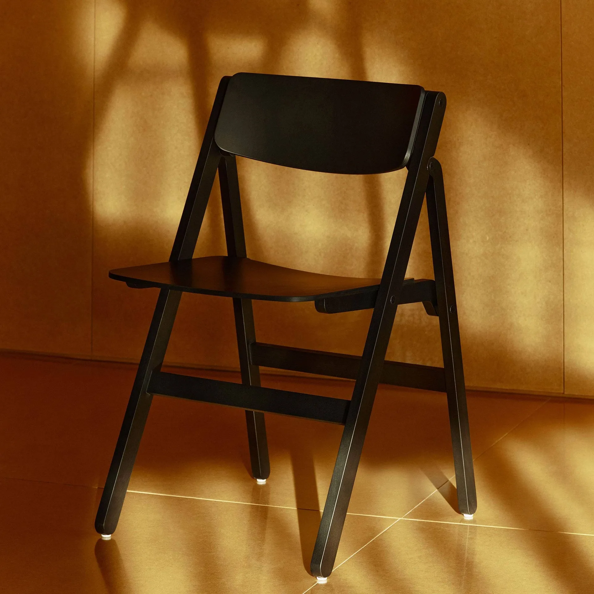 Backflip Chair tuoli, Anthracite-lakattu pyökki HAY