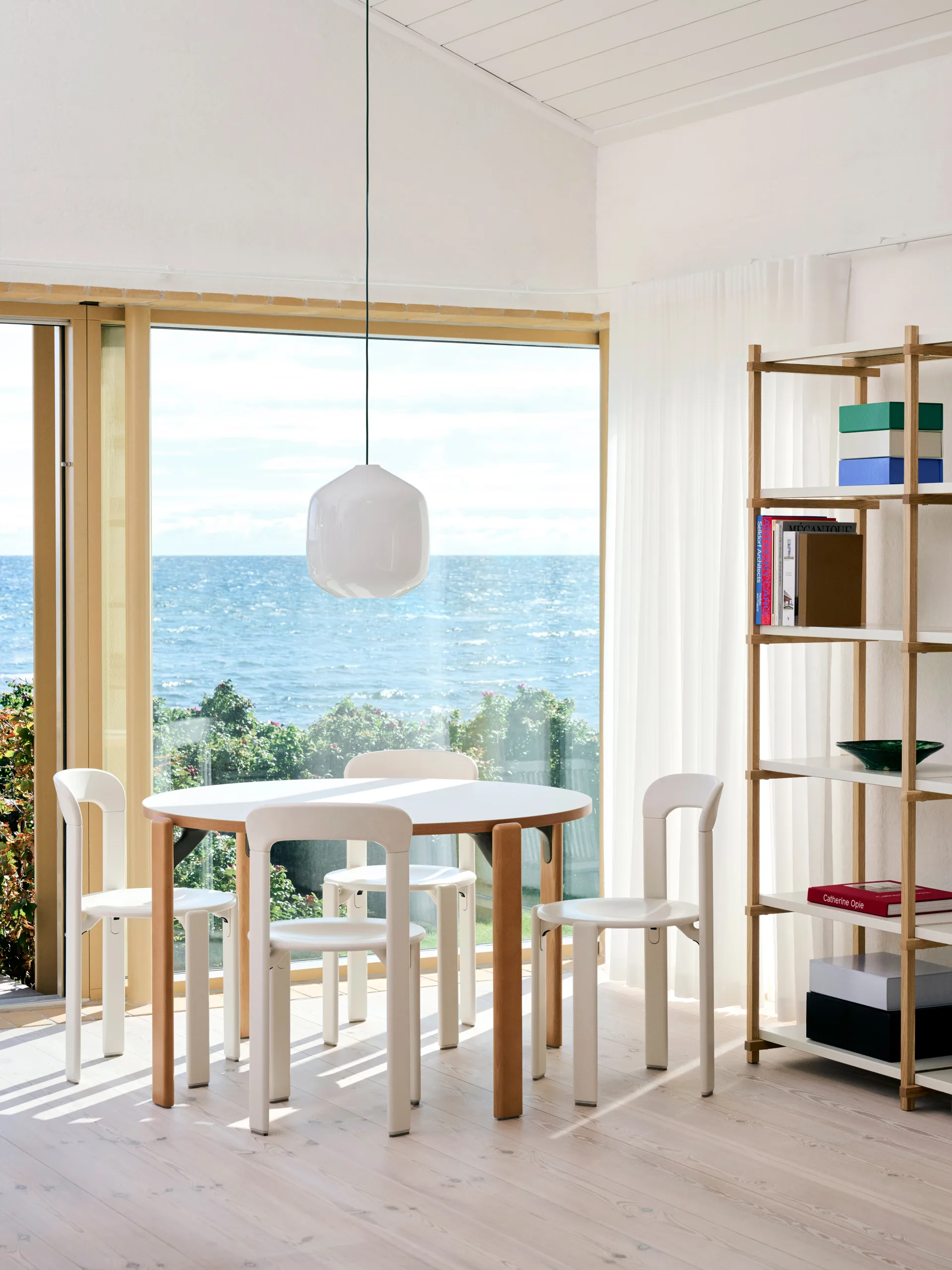 Buoy riippuvalaisin Ø30 cm, Opal glass-rusty red HAY