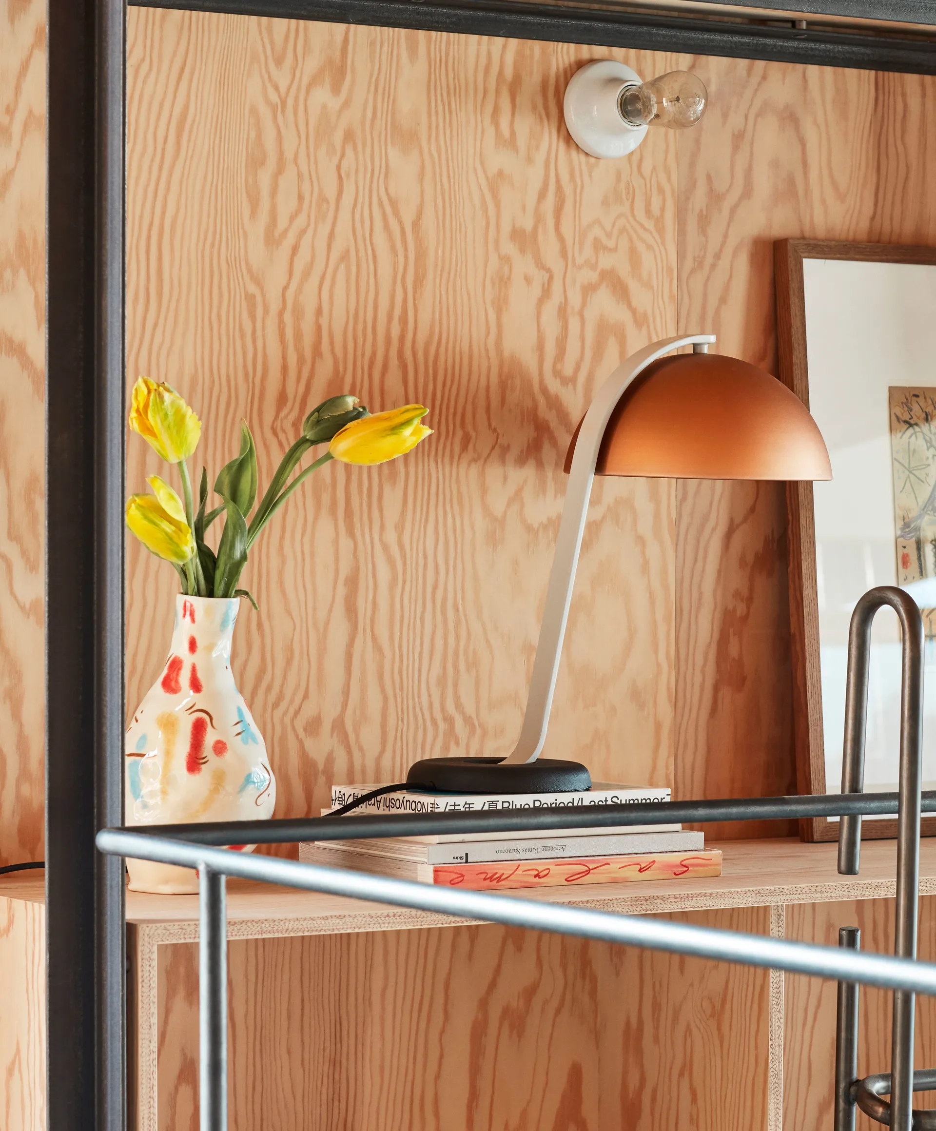 Cloche pöytävalaisin, Mocca anodised HAY