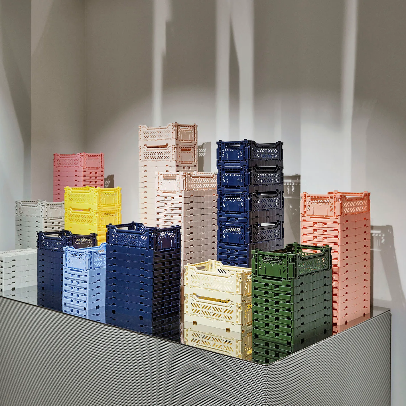 Colour Crate S 17x26,5 cm, Off-white HAY