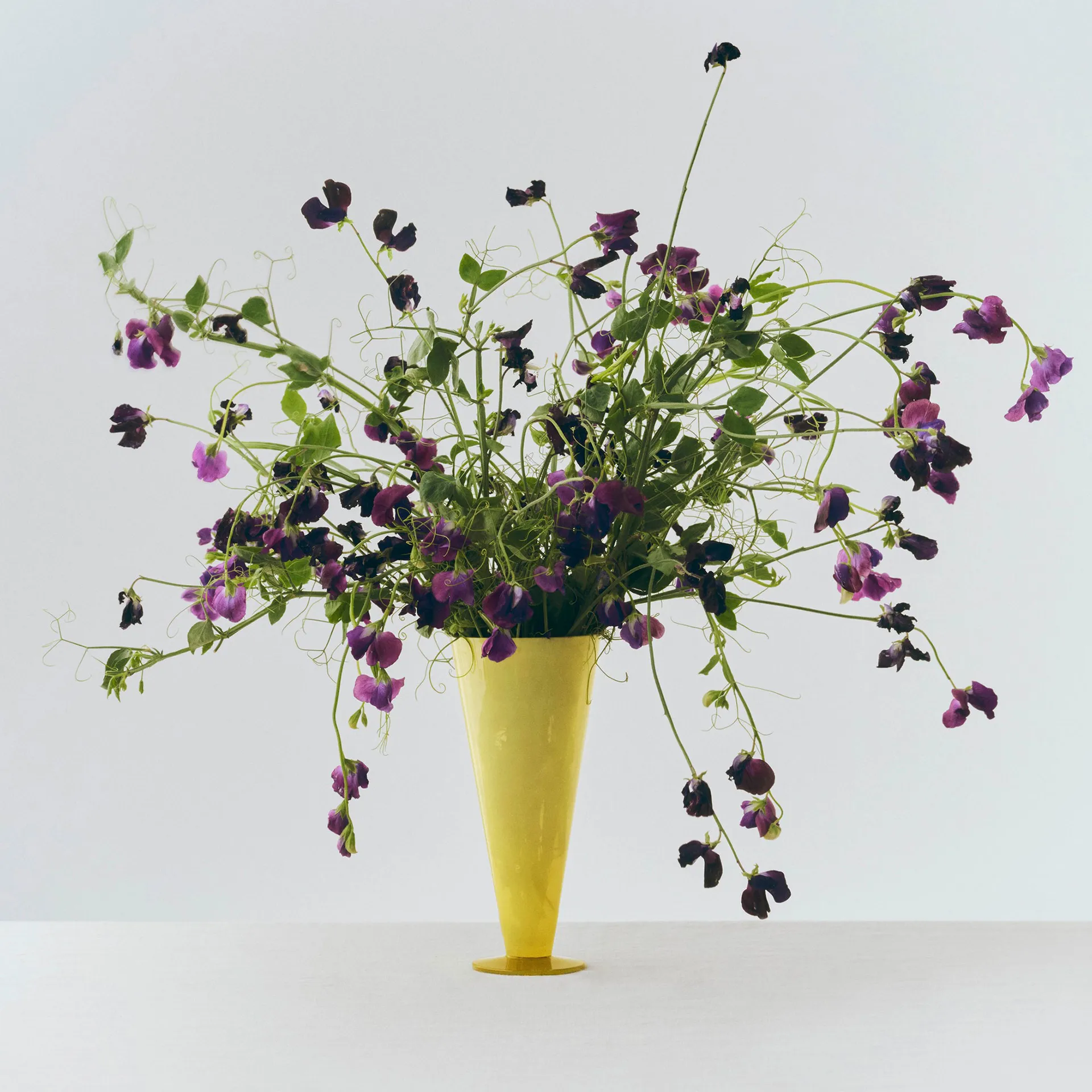 Conical maljakko, Yellow-lime green, large HAY