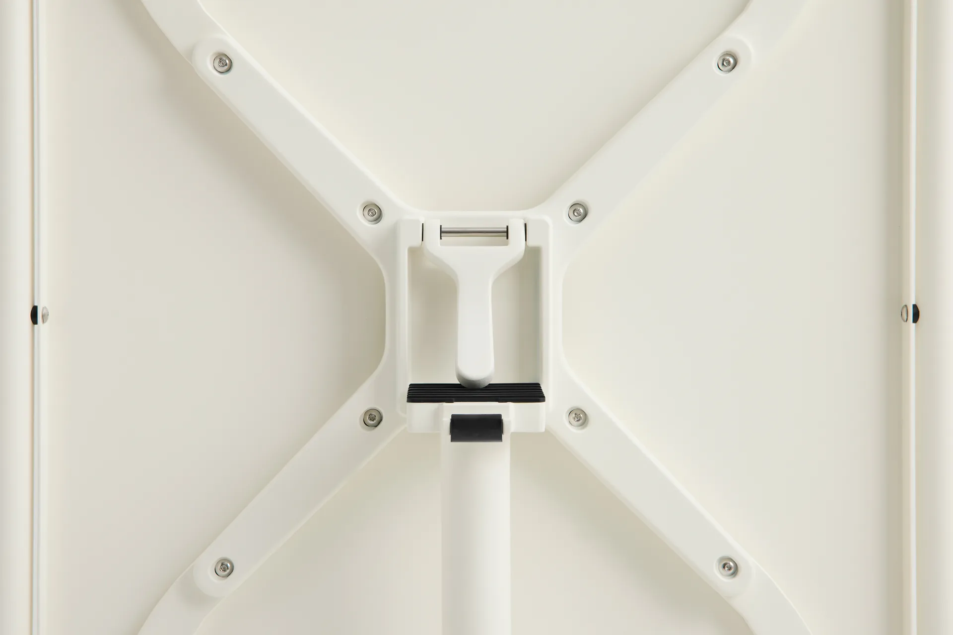 Deville-pöytä Ø80×74 cm, Kermanvalkoinen HAY