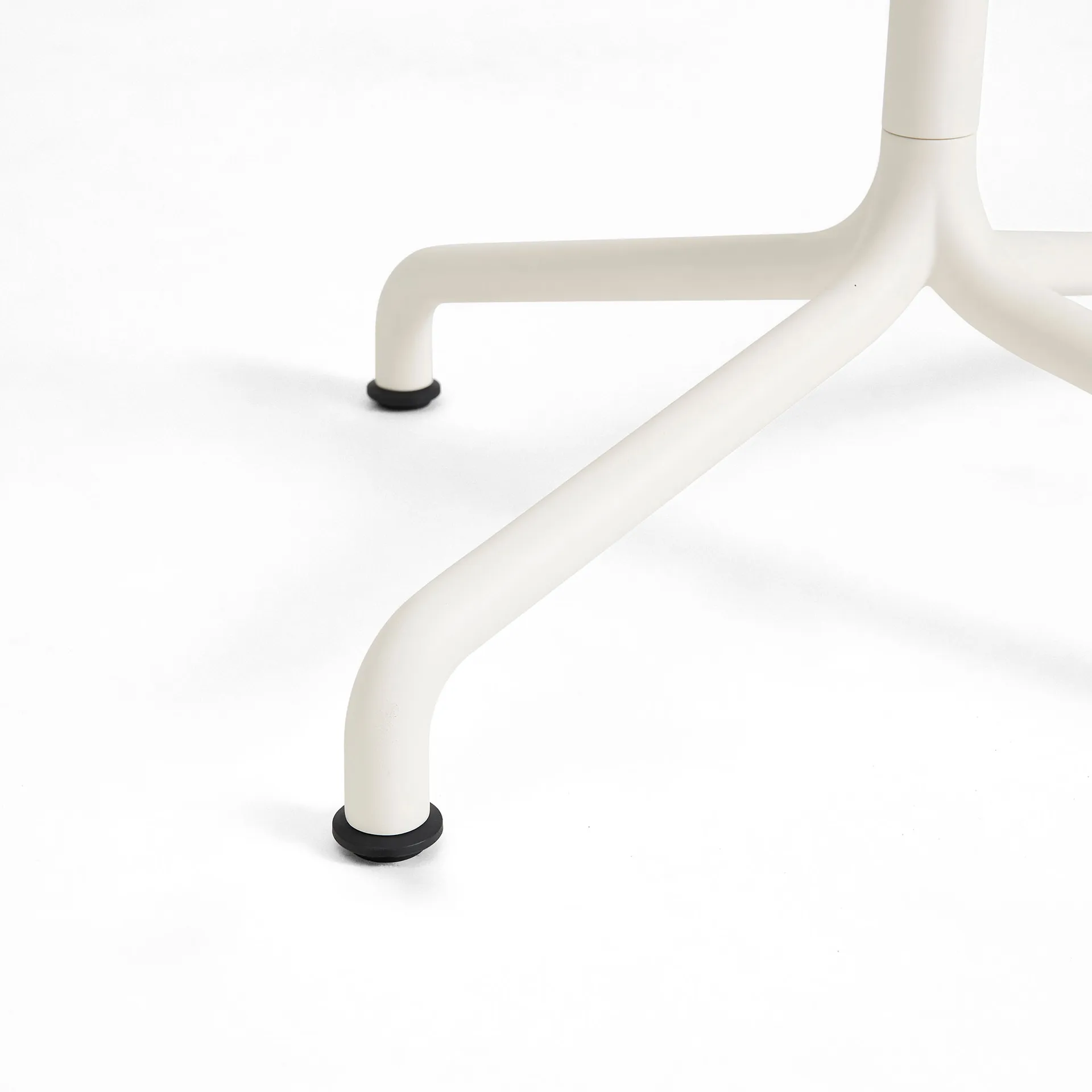 Deville pöytä, Kermanvalkoinen, 60x70x74 cm HAY