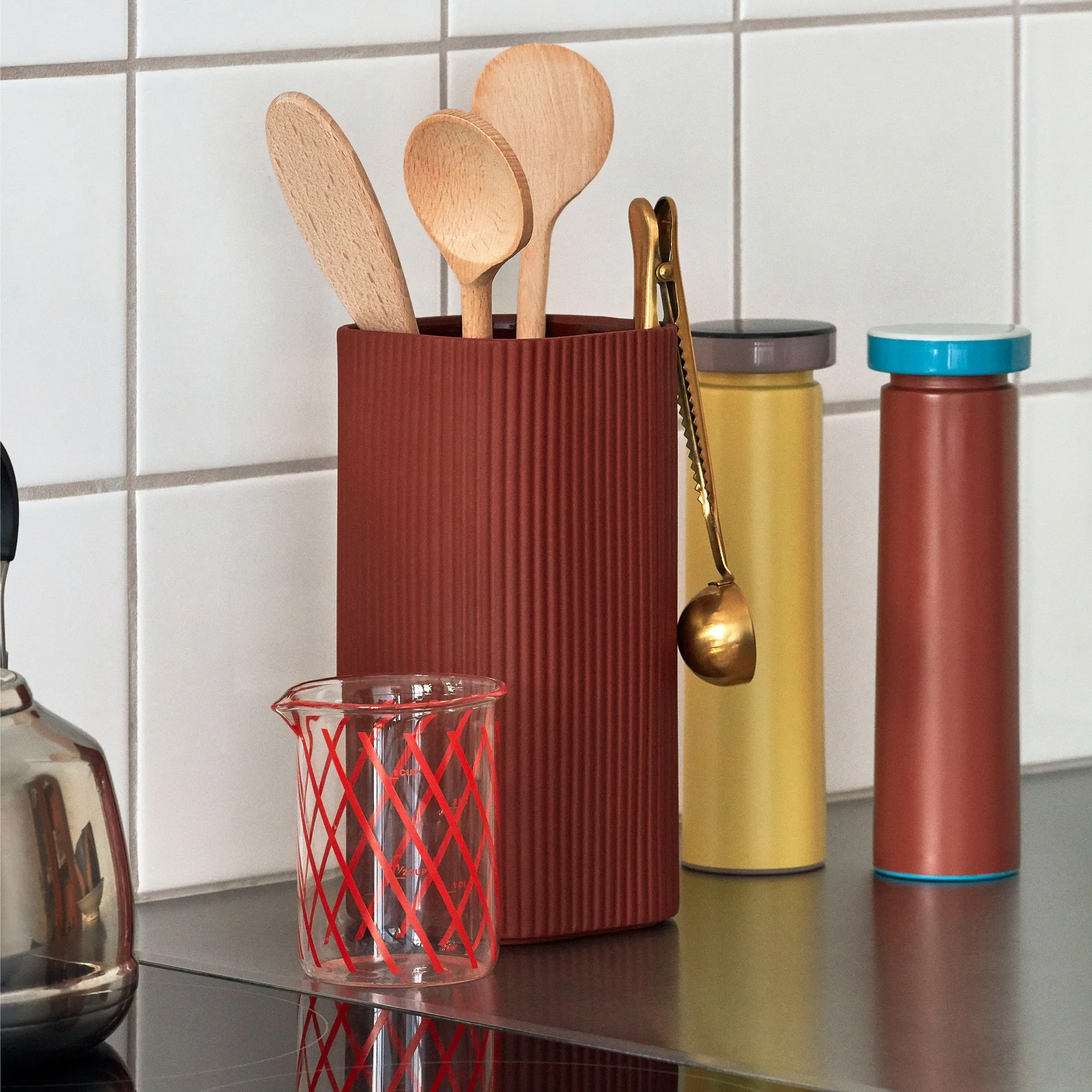 Facade maljakko 22 cm, Dark terracotta HAY