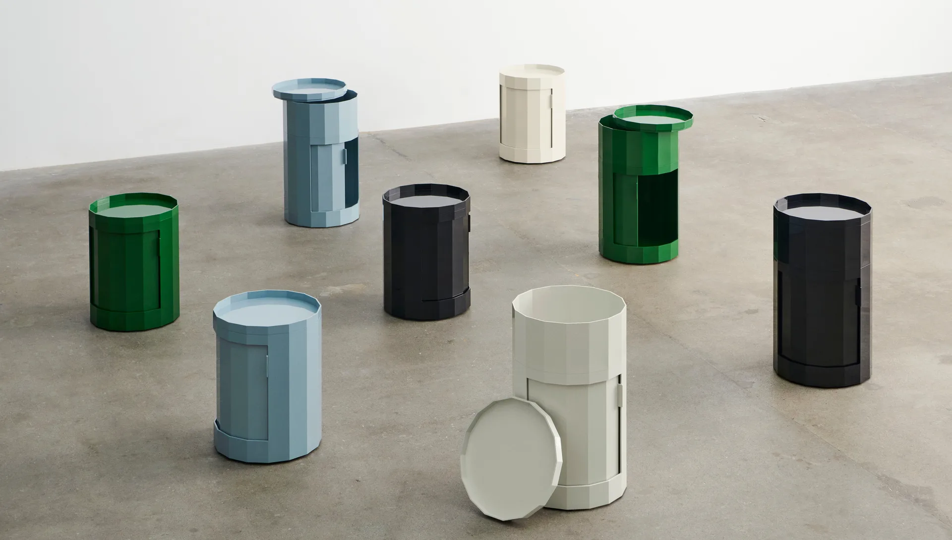 Facet Cabinet 100 sivupöytä, Anthracite HAY