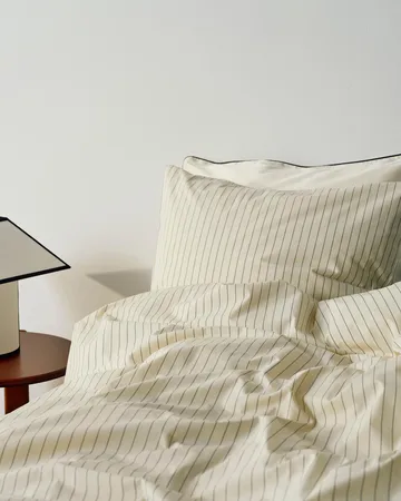 Fineline pussilakana 150x210 cm. - Ivory - HAY