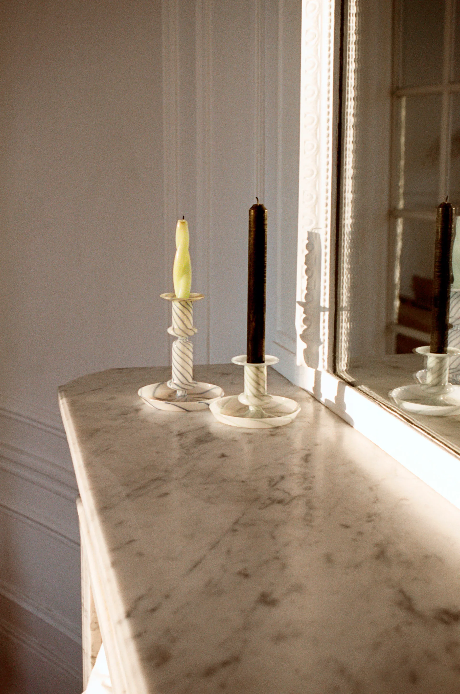 Flare Stripe kynttilänjalka, Vihreä-valkoinen HAY