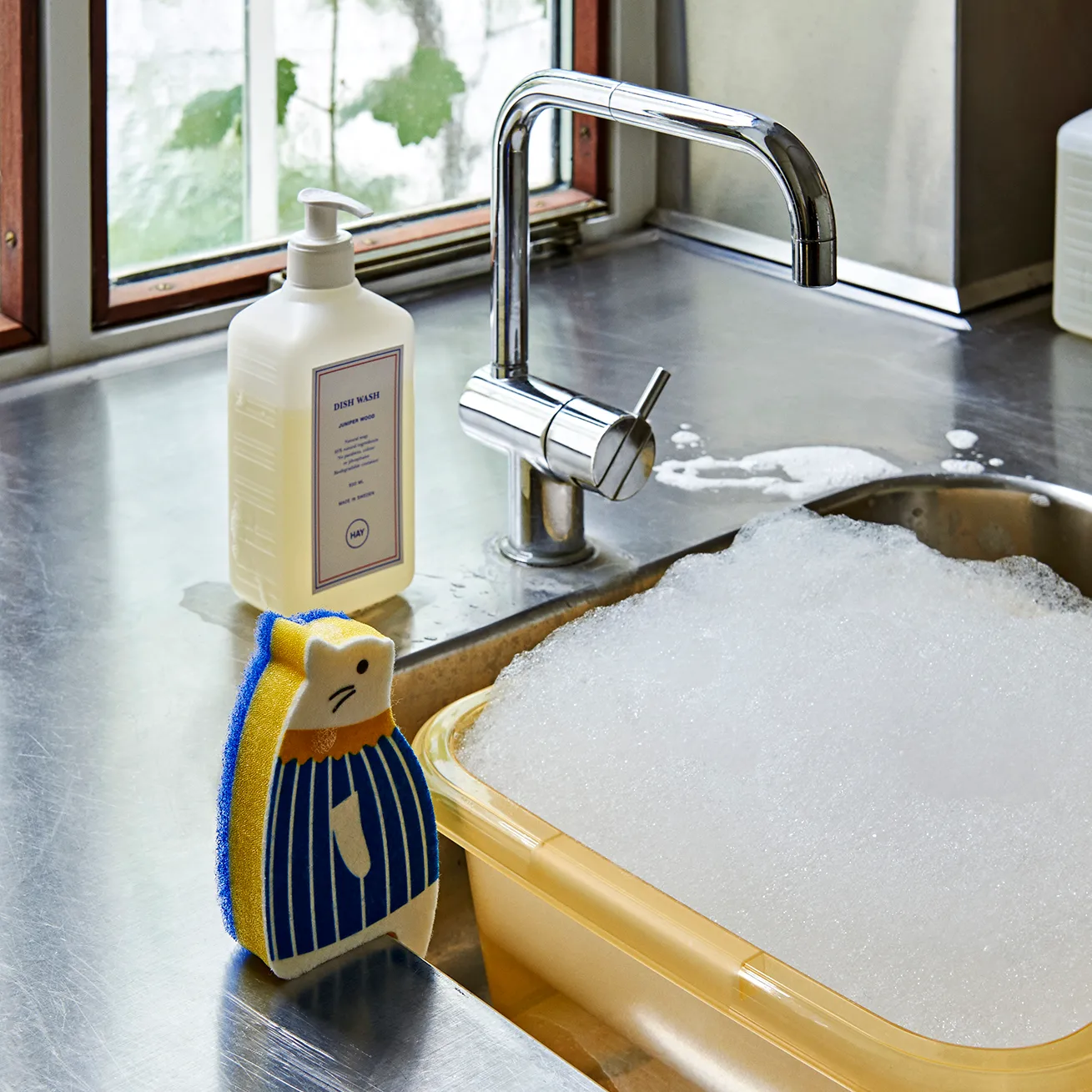 HAY Dish wash -astianpesuaine 500 ml, Juniper wood HAY