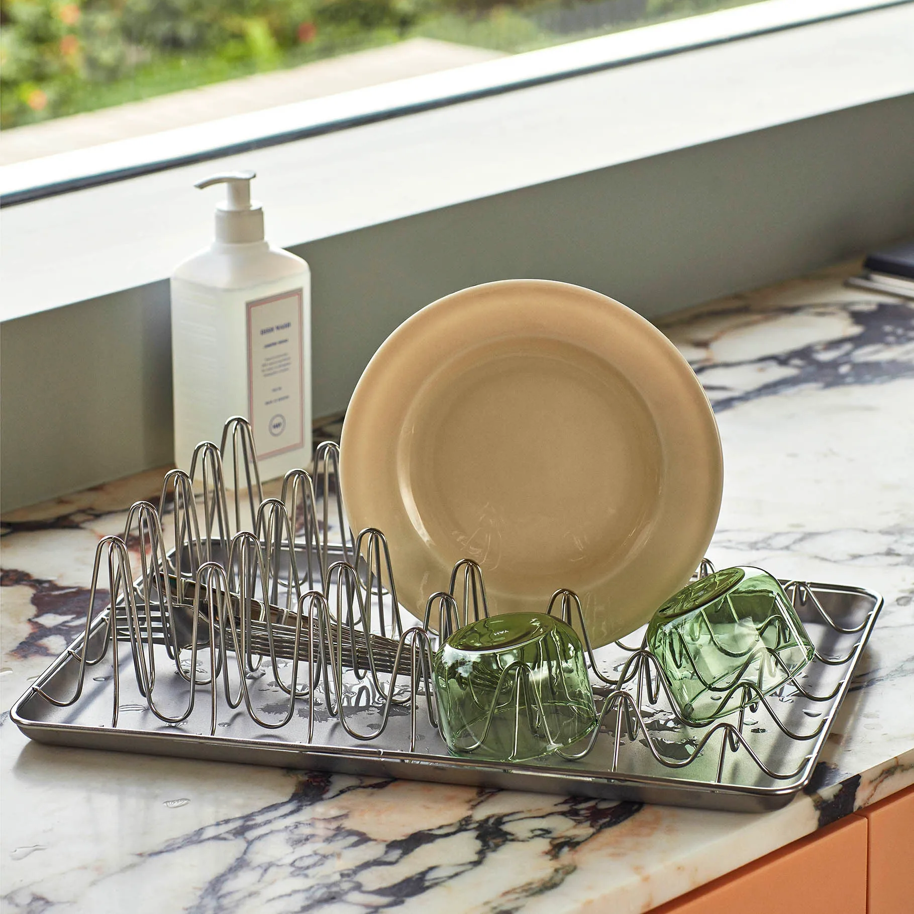 HAY Dish wash -astianpesuaine 500 ml, Juniper wood HAY