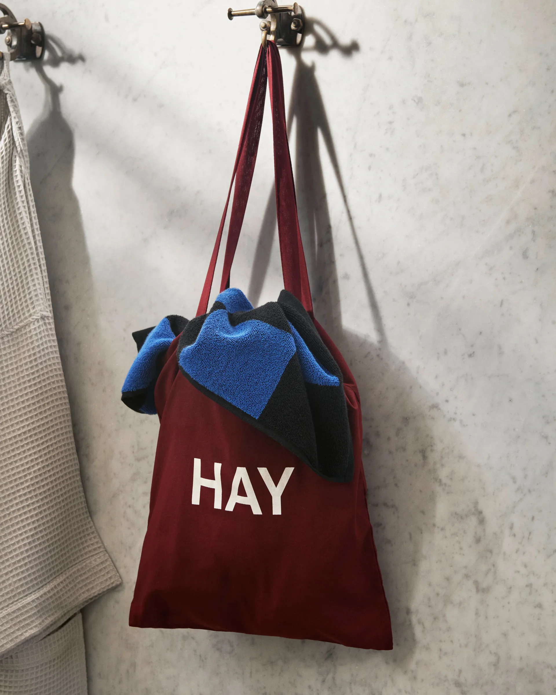 HAY kangaspussi, Burgundy HAY
