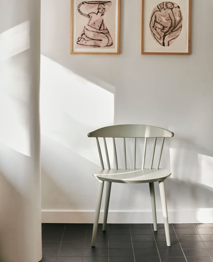 J104 tuoli, Warm grey lakattu koivu HAY