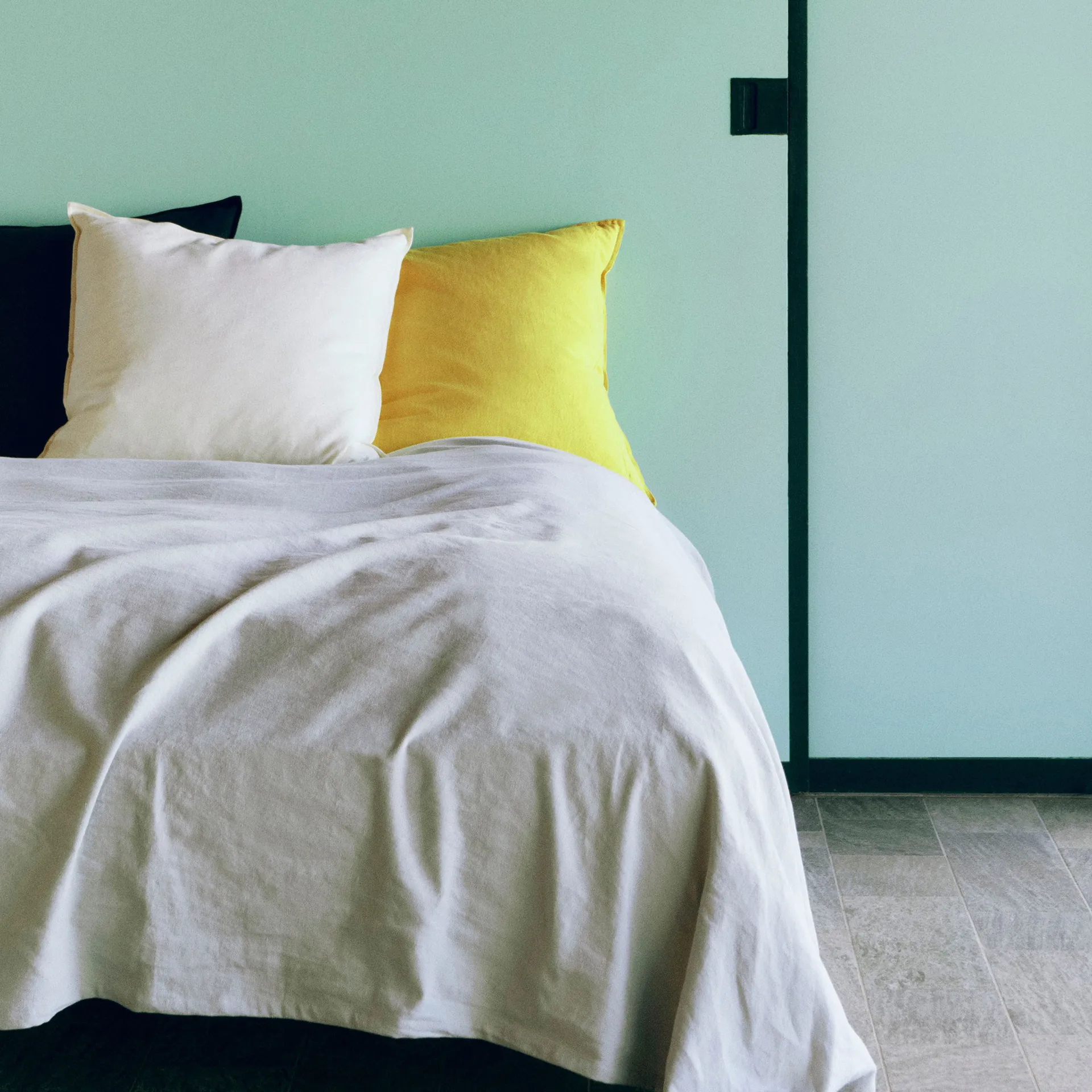 Linen tyyny 60x60 cm, Lemon yellow HAY