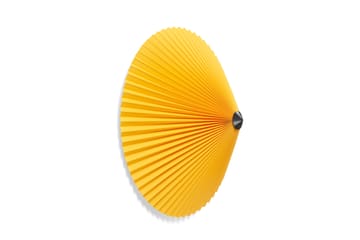 Matin flush mount -plafondi Ø 50 cm - Yellow shade - HAY
