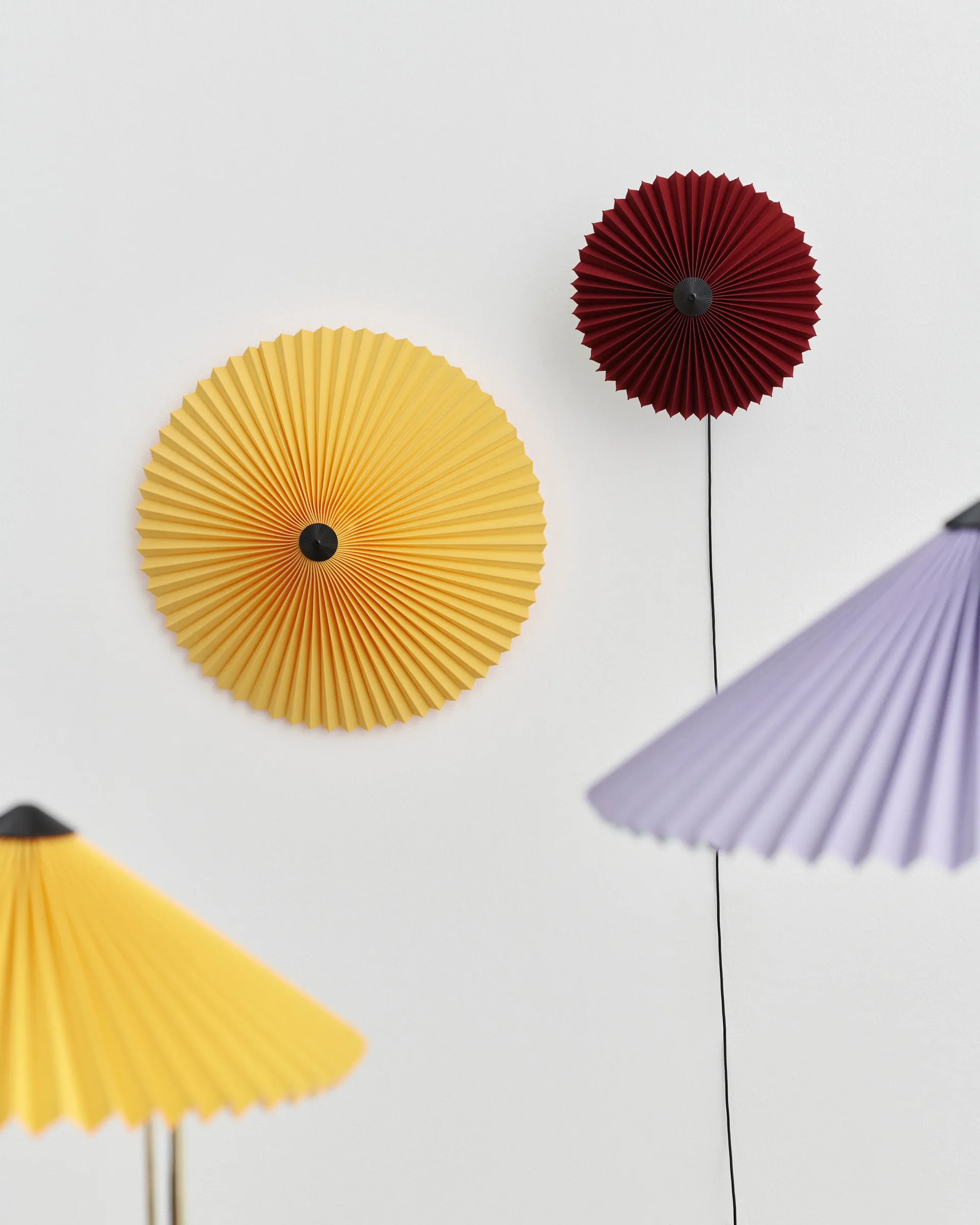 Matin flush mount -plafondi Ø 50 cm, Yellow shade HAY