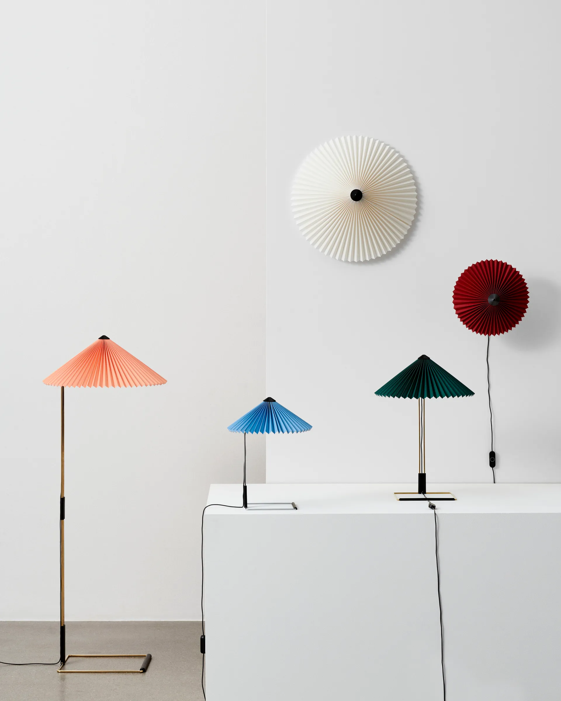 Matin table -pöytävalaisin Ø 30 cm, Placid blue-steel HAY