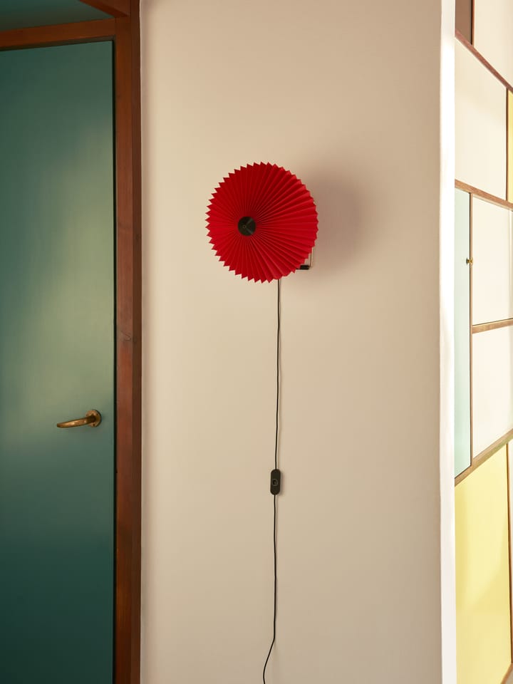 Matin wall -seinävalaisin Ø 30 cm, Oxide red shade HAY