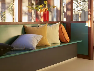 Outline tyyny 50x50 cm - Mustard - HAY