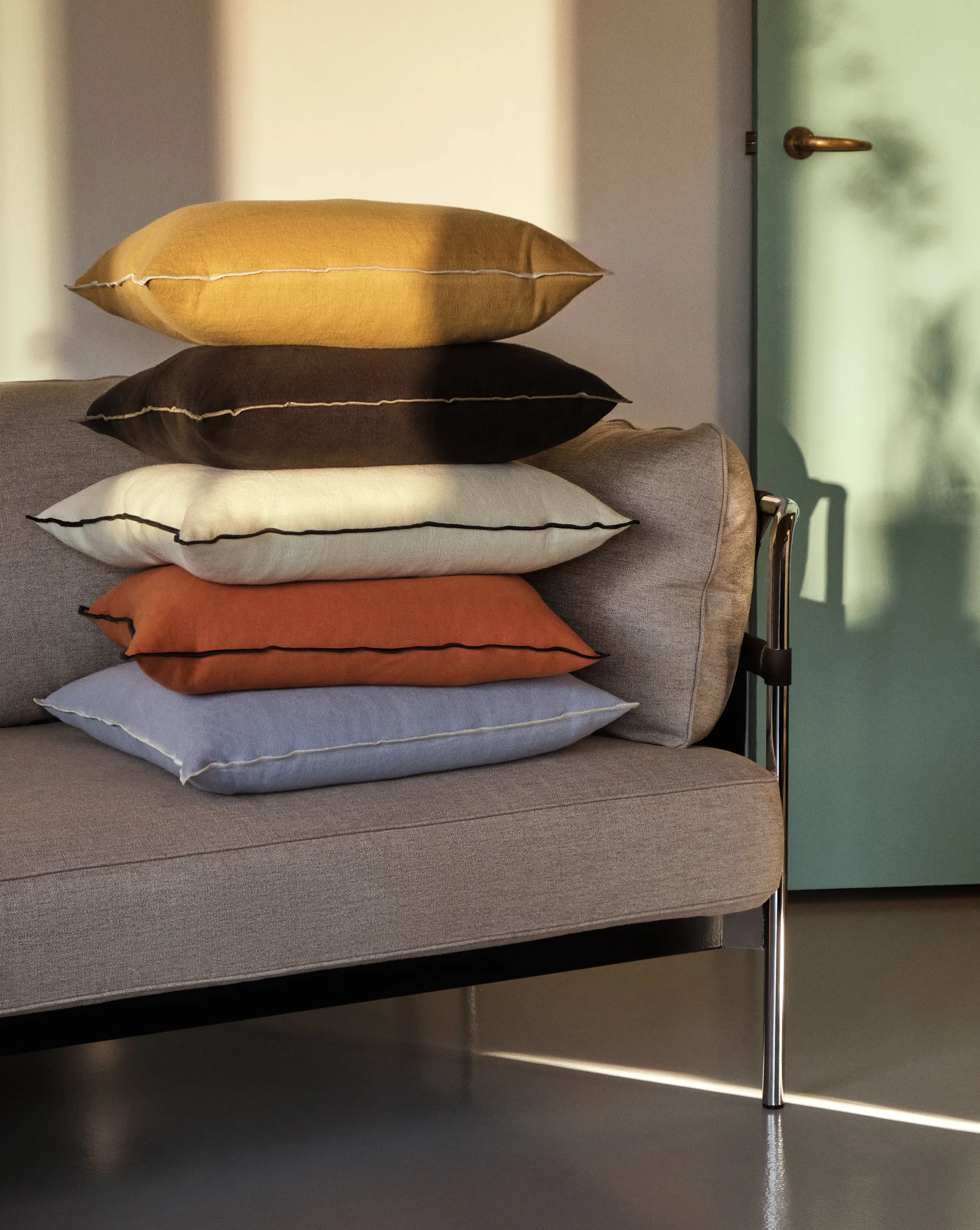 Outline tyyny 50x50 cm, Sienna HAY